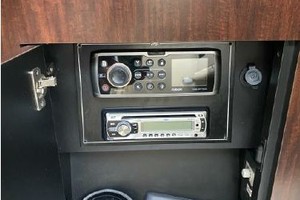 Magic 10 33ft Monterey Yacht For Sale