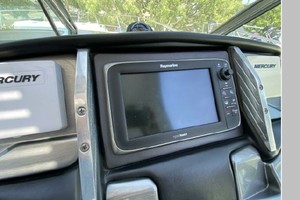 Magic 10 33ft Monterey Yacht For Sale