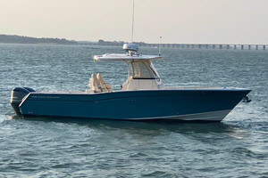 2018 Grady-White 306 Canyon