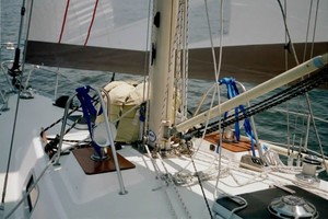 37ft J Boats Yacht For Sale