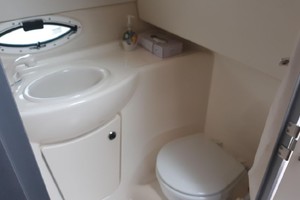 24ft Bayliner Yacht For Sale