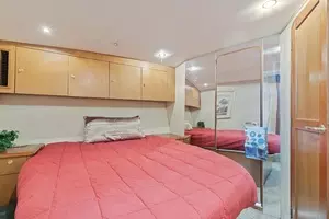 2001 Ocean Yachts 52 SS thumbnail 19