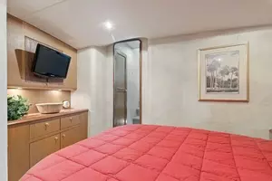 2001 Ocean Yachts 52 SS thumbnail 20