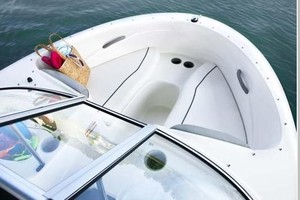 16ft Bayliner Yacht For Sale