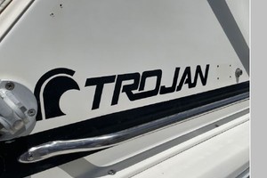White Swan 36ft Trojan Yacht For Sale