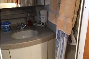 Tenacity 35ft Regal Yacht For Sale