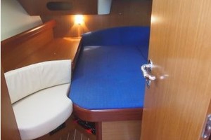 Nonesuch 42ft Jeanneau Yacht For Sale
