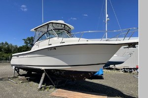 28ft Pursuit Yacht For Sale