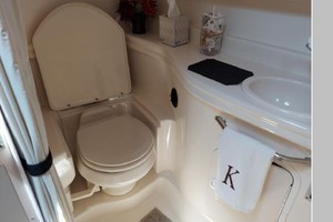 32ft Sea Ray Yacht For Sale