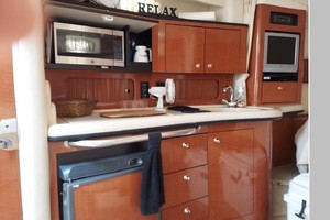 32ft Sea Ray Yacht For Sale