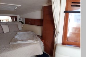 32ft Sea Ray Yacht For Sale