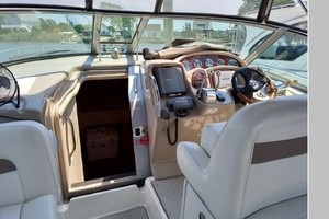 32ft Sea Ray Yacht For Sale