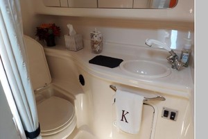 32ft Sea Ray Yacht For Sale