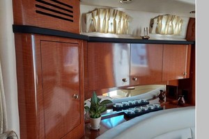 32ft Sea Ray Yacht For Sale