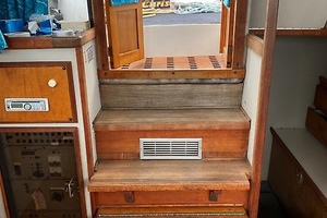WAVE FUNCTION 32ft Carver Yacht For Sale