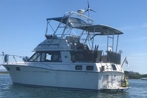WAVE FUNCTION 32ft Carver Yacht For Sale