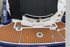 Knot Working 29ft Monterey Yacht For Sale