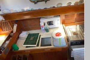Sabine 40ft Island Trader Yacht For Sale