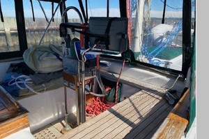 Sabine 40ft Island Trader Yacht For Sale
