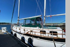 Sabine 40ft Island Trader Yacht For Sale