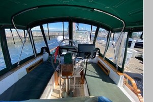 Sabine 40ft Island Trader Yacht For Sale
