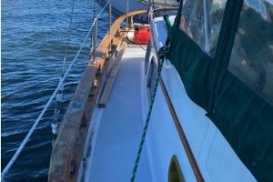 Sabine 40ft Island Trader Yacht For Sale
