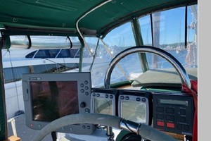Sabine 40ft Island Trader Yacht For Sale