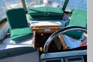 Sabine 40ft Island Trader Yacht For Sale