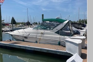 Candy Cane 29ft Maxum Yacht For Sale