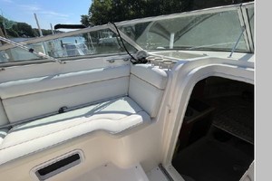 Slipaway 27ft Rinker Yacht For Sale