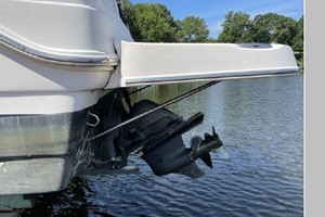 Slipaway 27ft Rinker Yacht For Sale