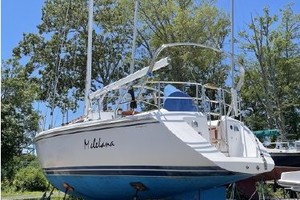 Melelana 42ft Catalina Yacht For Sale
