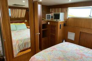 1983 Tollycraft Aft Cabin thumbnail 33
