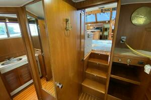 1983 Tollycraft Aft Cabin thumbnail 35