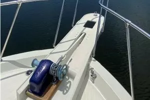 1983 Tollycraft Aft Cabin thumbnail 11