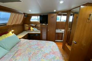 1983 Tollycraft Aft Cabin thumbnail 32