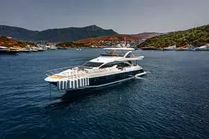  2014 Azimut 80 Flybridge Yacht For Sale in Mugla 