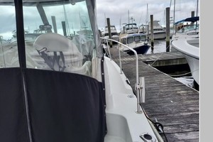 26ft Seaswirl Yacht For Sale