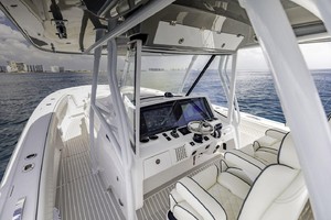 Photo 1737498 for 2023 Intrepid 475 Panacea  