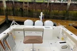 Photo 1738593 for 2019 Pursuit 355 OS  