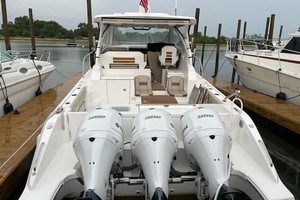 Photo 1738602 for 2019 Pursuit 355 OS  