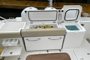 Photo 1738601 for 2019 Pursuit 355 OS  