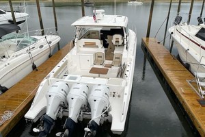 Photo 1738605 for 2019 Pursuit 355 OS  