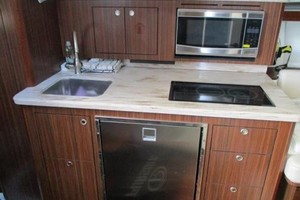 Photo 1738588 for 2019 Pursuit 355 OS  