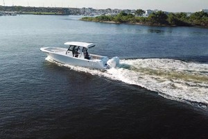 Photo 1738616 for 2021 Sea Fox 368 Commander Triple T 