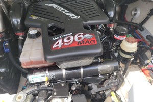 Photo 1739124 for 2005 Formula 330 Sun Sport  