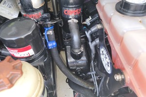 Photo 1739135 for 2005 Formula 330 Sun Sport  