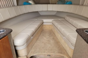 Photo 1739110 for 2005 Formula 330 Sun Sport  