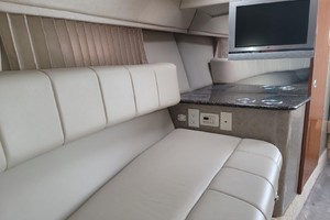 Photo 1739112 for 2005 Formula 330 Sun Sport  