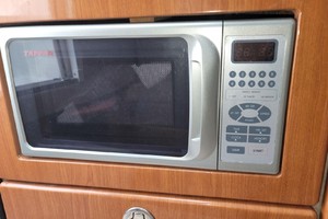 Photo 1739119 for 2005 Formula 330 Sun Sport  